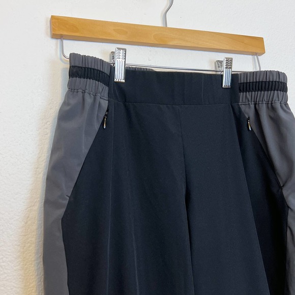 Fabletics Windsor Jogger Sweatpants Black Gray Medium - Picture 4 of 8